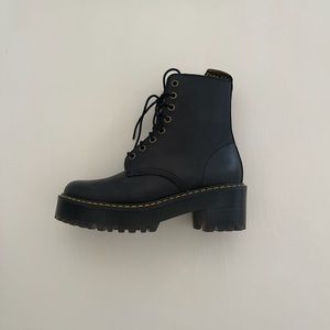 Shriver HI ,Black ,Size: 6